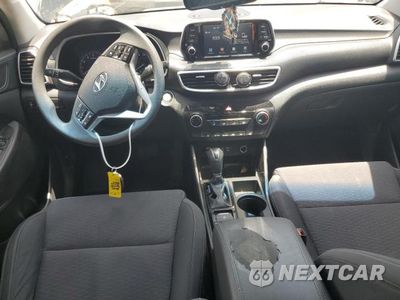Zdjęcie 8 z 14 samochodu: 2020 HYUNDAI TUCSON VIN:KM8J33A42LU142289 - miniatura
