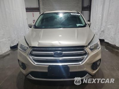 Piąte zdjęcie samochodu w środku: 2017 FORD ESCAPE SE VIN:1FMCU9GD5HUD71282 - miniatura