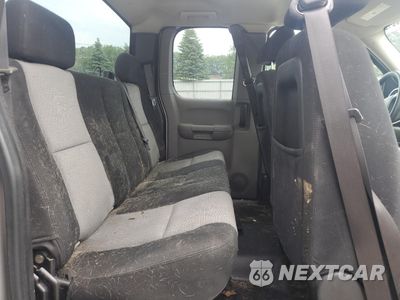 Zdjęcie 10 z 13 samochodu: 2007 GMC NEW SIERRA K1500 VIN:2GTEK19C371660518 - miniatura
