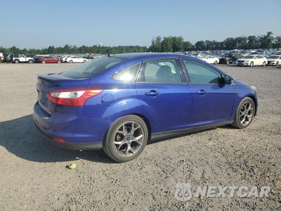 Trzecie zdjęcie samochodu z tyłu: 2014 FORD FOCUS SE VIN:1FADP3F24EL228666 - miniatura