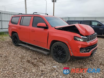 Czwarte zdjęcie samochodu z boku: 2022 JEEP GRAND WAGONEER SERIES III VIN:1C4SJVGJ5NS100916 - miniatura