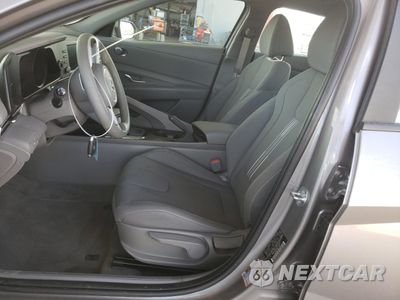 Zdjęcie 7 z 14 samochodu: 2023 HYUNDAI ELANTRA SEL VIN:KMHLM4AG4PU548344 - miniatura