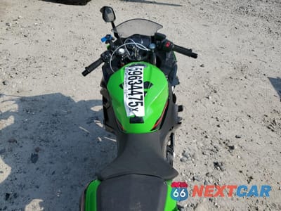 Zdjęcie 6 z 10 samochodu: 2022 KAWASAKI EX400 VIN:JKAEXKG17NDAG9675 - miniatura