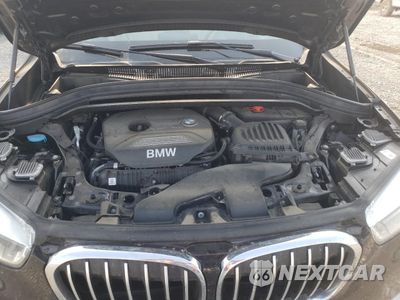 Zdjęcie 12 z 15 samochodu: 2017 BMW X1 XDRIVE28I VIN:WBXHT3C30H5F80470 - miniatura
