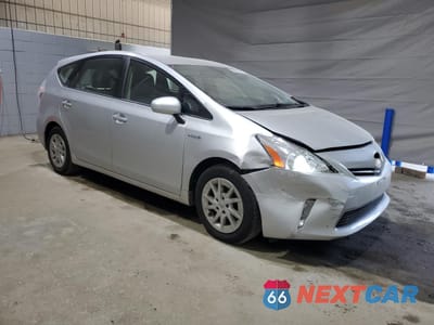 Czwarte zdjęcie samochodu z boku: 2012 TOYOTA PRIUS V VIN:JTDZN3EU1C3125985 - miniatura