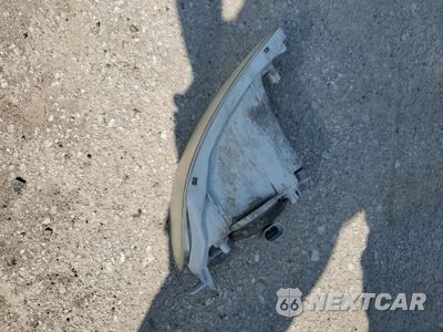 Zdjęcie 12 z 13 samochodu: 2003 TOYOTA CAMRY LE VIN:4T1BE30K04U796837 - miniatura