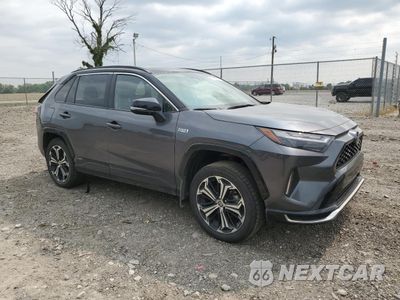 Czwarte zdjęcie samochodu z boku: 2024 TOYOTA RAV4 PRIME XSE VIN:JTMEB3FV3RD169875 - miniatura