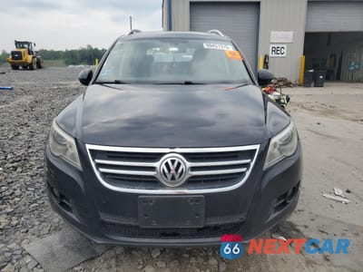 Piąte zdjęcie samochodu w środku: 2010 VOLKSWAGEN TIGUAN SE VIN:WVGBV9AX4AW521226 - miniatura