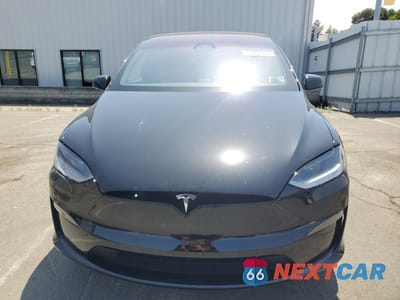 Piąte zdjęcie samochodu w środku: 2024 TESLA MODEL X VIN:7SAXCDE59RF435859 - miniatura