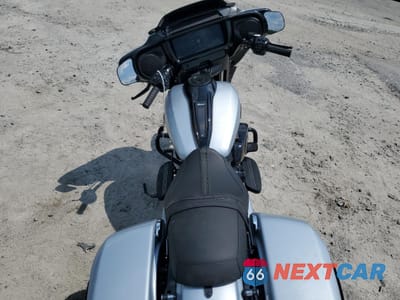 Zdjęcie 6 z 10 samochodu: 2024 HARLEY-DAVIDSON FLHX VIN:1HD1KB711RB643515 - miniatura