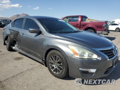 Czwarte zdjęcie samochodu z boku: 2015 NISSAN ALTIMA 2.5 VIN:1N4AL3AP4FN919333 - miniatura