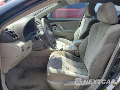 Zdjęcie 7 z 12 samochodu: 2010 TOYOTA CAMRY BASE VIN:4T1BF3EK0AU047280 - miniatura