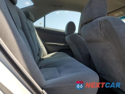 Zdjęcie 10 z 12 samochodu: 2003 TOYOTA CAMRY LE VIN:4T1BE32K23U131014 - miniatura