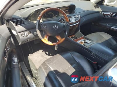 Zdjęcie 8 z 12 samochodu: 2008 MERCEDES-BENZ CL 550 VIN:WDDEJ71X88A014487 - miniatura