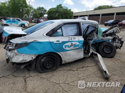 Trzecie zdjęcie samochodu z tyłu: 2016 TOYOTA CAMRY HYBRID VIN:4T1BD1FKXGU185393 - miniatura