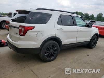 Trzecie zdjęcie samochodu z tyłu: 2017 FORD EXPLORER XLT VIN:1FM5K8D88HGD45757 - miniatura