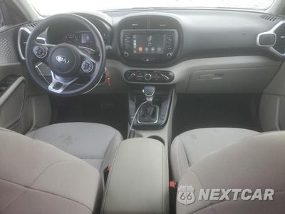 Zdjęcie 8 z 13 samochodu: 2021 KIA SOUL LX VIN:KNDJ23AU6M7739050 - miniatura