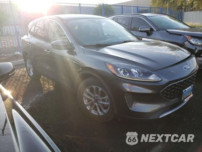 Czwarte zdjęcie samochodu z boku: 2020 FORD ESCAPE SE VIN:1FMCU0G6XLUB06203 - miniatura