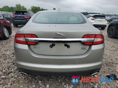 Zdjęcie 6 z 12 samochodu: 2014 JAGUAR XF VIN:SAJWJ0EF4E8U19659 - miniatura
