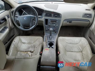 Zdjęcie 8 z 12 samochodu: 2002 VOLVO V70 VIN:YV1SW61R221262603 - miniatura