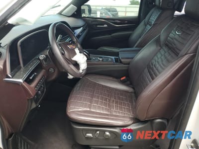 Zdjęcie 7 z 15 samochodu: 2023 CADILLAC ESCALADE PREMIUM LUXURY PLATINUM VIN:1GYS4DKLXPR527295 - miniatura
