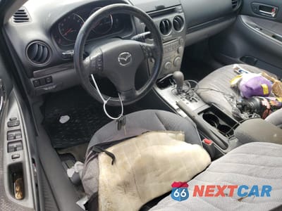 Zdjęcie 8 z 12 samochodu: 2004 MAZDA 6 S VIN:1YVFP82DX45N75598 - miniatura