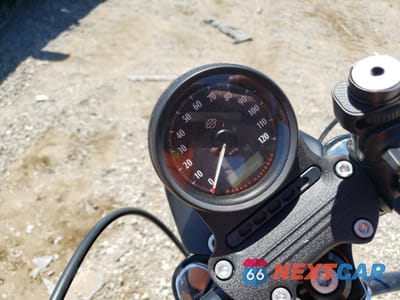 Zdjęcie 7 z 8 samochodu: 2017 HARLEY-DAVIDSON XL883 IRON 883 VIN:1HD4LE212HC413302 - miniatura