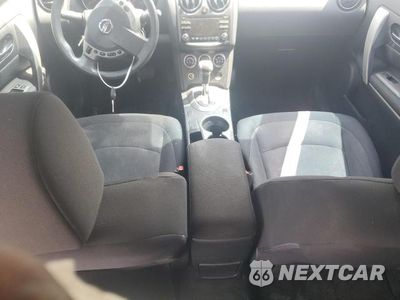 Zdjęcie 8 z 13 samochodu: 2013 NISSAN ROGUE S VIN:JN8AS5MT3DW536318 - miniatura