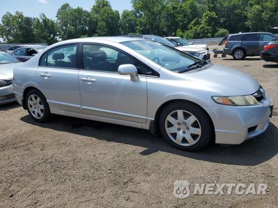 Czwarte zdjęcie samochodu z boku: 2010 HONDA CIVIC LX VIN:2HGFA1F59AH327298 - miniatura