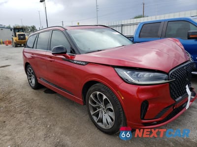 Czwarte zdjęcie samochodu z boku: 2025 LINCOLN AVIATOR VIN:5LM5J6WC4SGL07956 - miniatura