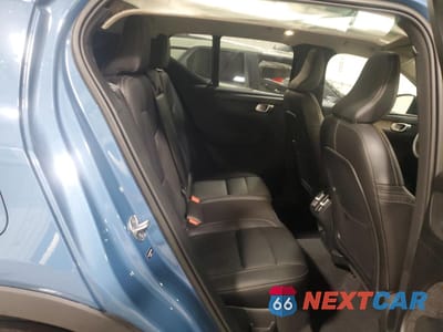 Zdjęcie 11 z 15 samochodu: 2023 VOLVO XC40 PLUS VIN:YV4L12UW6P2077083 - miniatura