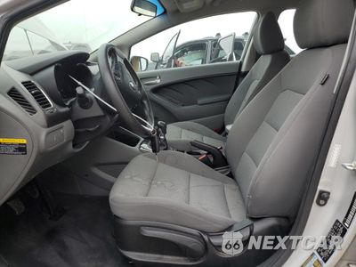 Zdjęcie 7 z 15 samochodu: 2017 KIA FORTE LX VIN:3KPFK4A75HE058275 - miniatura