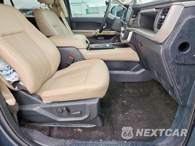 Zdjęcie 7 z 16 samochodu: 2022 FORD EXPEDITION XLT VIN:1FMJU1HT5NEA48449 - miniatura