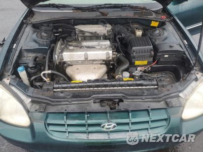 Zdjęcie 11 z 12 samochodu: 2001 HYUNDAI SONATA GL VIN:KMHWF25S51A393869 - miniatura