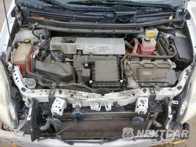 Zdjęcie 11 z 14 samochodu: 2014 TOYOTA PRIUS VIN:JTDKN3DU5E1812114 - miniatura