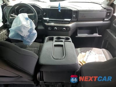 Zdjęcie 8 z 12 samochodu: 2024 GMC SIERRA K1500 ELEVATION-L VIN:3GTPUJEKXRG255234 - miniatura