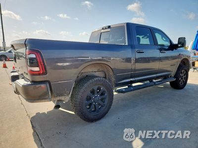 Trzecie zdjęcie samochodu z tyłu: 2024 RAM 2500 LARAMIE VIN:3C6UR5FLXRG223183 - miniatura