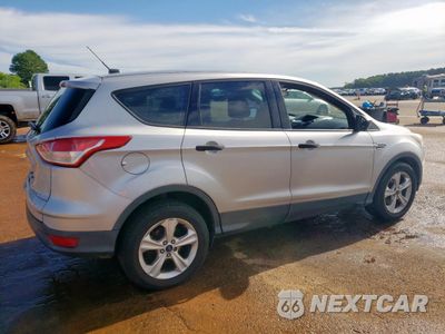 Trzecie zdjęcie samochodu z tyłu: 2016 FORD ESCAPE S VIN:1FMCU0F75GUC57479 - miniatura