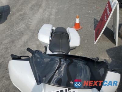 Piąte zdjęcie samochodu w środku: 2024 HARLEY-DAVIDSON FLHX VIN:1HD1KB711RB628500 - miniatura