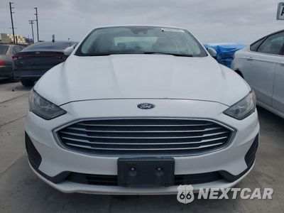 Piąte zdjęcie samochodu w środku: 2019 FORD FUSION SE VIN:3FA6P0LU3KR124857 - miniatura