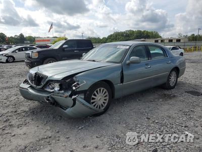 2004 LINCOLN TOWN CAR EXECUTIVE 1LNHM81W34Y657399 - główne zdjęcie licytacji z USA - miniatura
