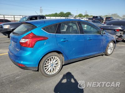 Trzecie zdjęcie samochodu z tyłu: 2013 FORD FOCUS TITANIUM VIN:1FADP3N23DL189908 - miniatura