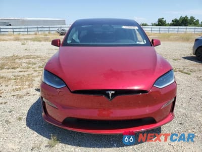 Piąte zdjęcie samochodu w środku: 2023 TESLA MODEL X VIN:7SAXCAE53PF424397 - miniatura
