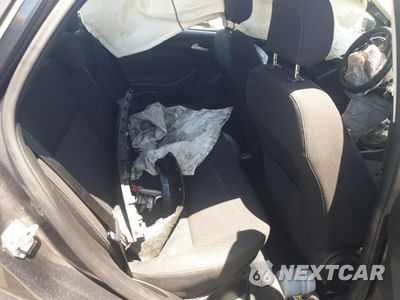 Zdjęcie 10 z 12 samochodu: 2018 FORD FOCUS SE VIN:1FADP3FE5JL304092 - miniatura
