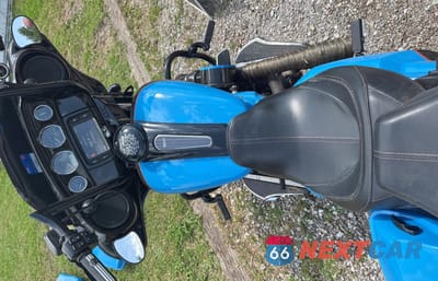 Piąte zdjęcie samochodu w środku: 2018 HARLEY-DAVIDSON FLHXS STREET GLIDE SPECIAL VIN:1HD1KRC11JB666683 - miniatura