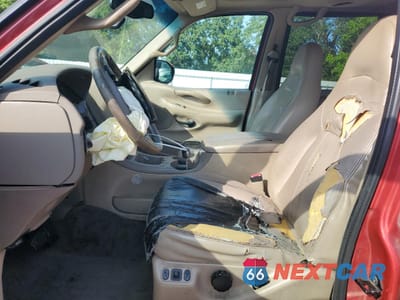 Zdjęcie 7 z 13 samochodu: 2000 FORD EXPEDITION EDDIE BAUER VIN:1FMRU17L2YLA96799 - miniatura