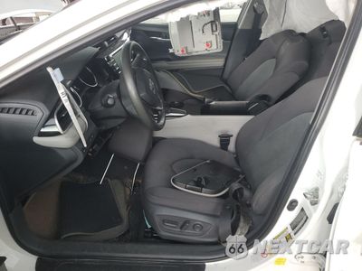 Zdjęcie 7 z 13 samochodu: 2018 TOYOTA CAMRY L VIN:4T1B11HK5JU632810 - miniatura