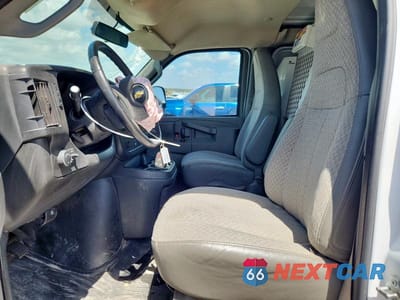 Zdjęcie 7 z 13 samochodu: 2023 CHEV EXPRESS CARGO 2500 1 VIN:1GCWGAFP4P1142730 - miniatura