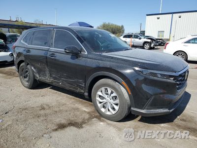 Czwarte zdjęcie samochodu z boku: 2023 HONDA CR-V LX VIN:2HKRS3H21PH305867 - miniatura