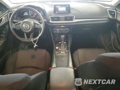 Zdjęcie 8 z 14 samochodu: 2017 MAZDA 3 SPORT VIN:3MZBN1K76HM138609 - miniatura